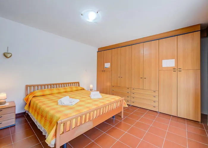 Semesterbostad Sb - Breezy Way - Among Greenery - Happy